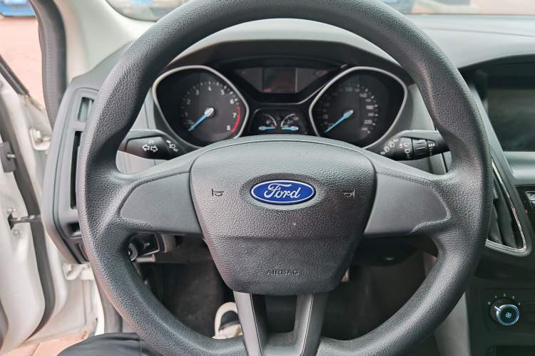 Used Ford Focus 2017 Hatchback 1.6L Automatic Comfort Plus SmartDrive Edition
