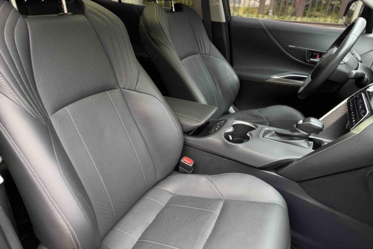 Used Toyota Harrier 2022 Dual-Engine 2.5L CVT Four-Wheel Drive Flagship Edition
