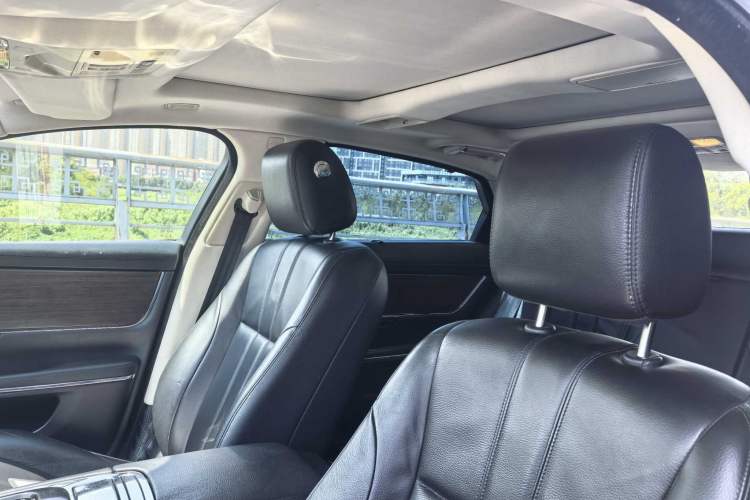 Used Jaguar XJ 2014 XJL 2.0T Two-Wheel-Drive Elegant Business Edition
