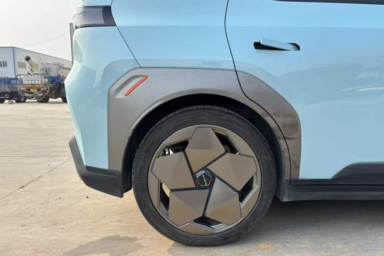 Used AION Y 2022 70 Intelligent Edition Lithium Iron Phosphate
