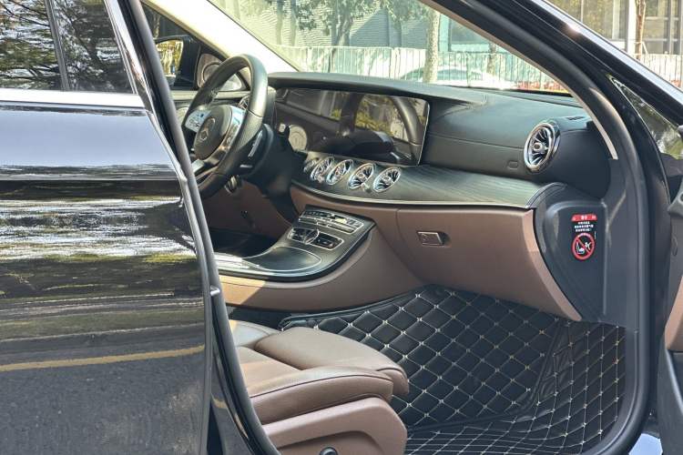 Used Mercedes-Benz E-Class 2019 E 200 L Sport Edition
