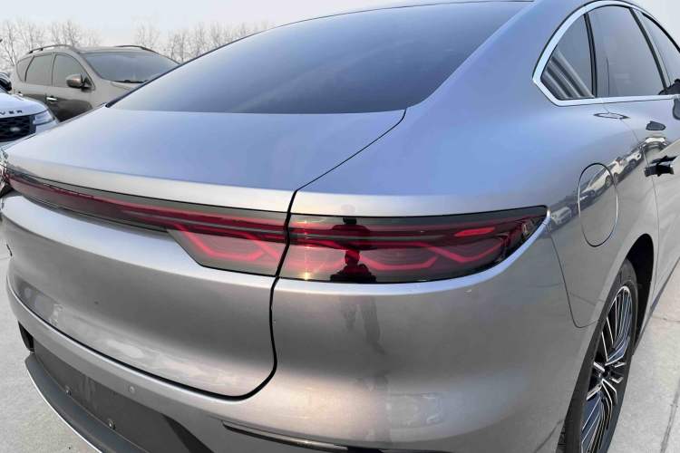 Used BYD Han 2024 DM-i Glory Edition 121KM Premium Model
