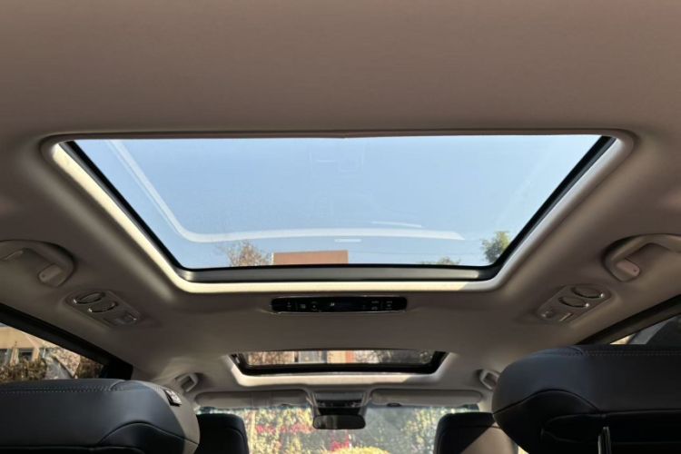 Used Honda Elysion 2024 2.0L eHEV Luxury Edition
