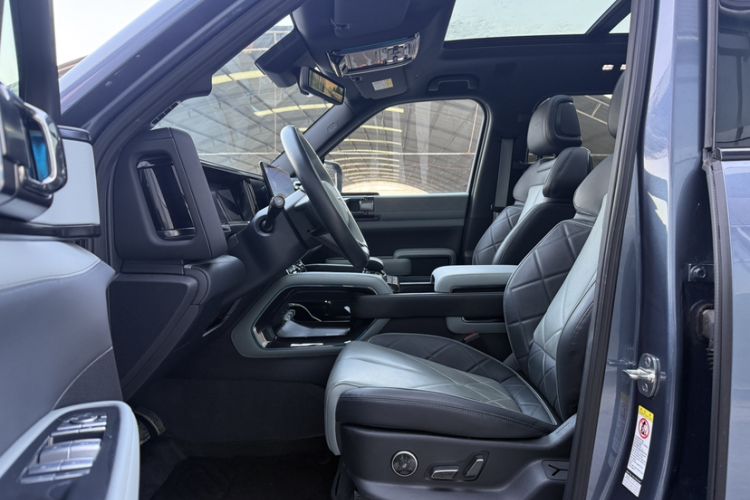 Used  Leopard 5 2023 Cloud Ride Flagship Edition
