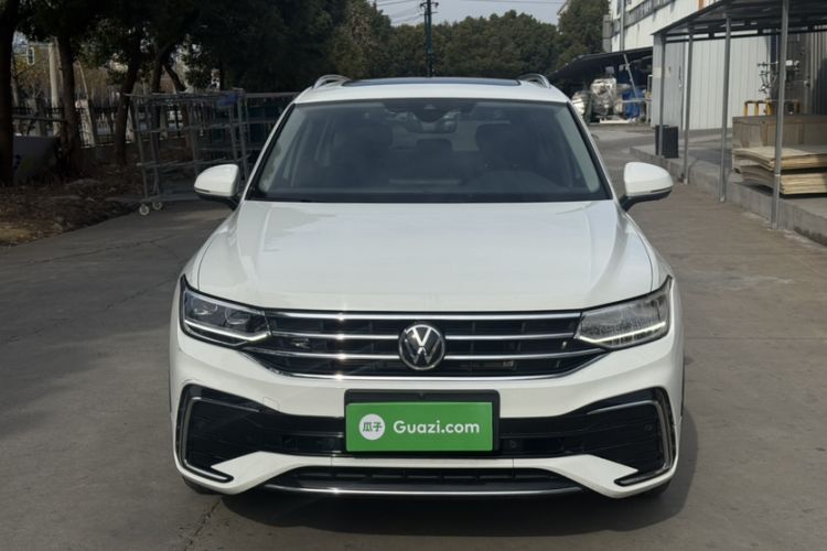 Used Volkswagen Tiguan L 2023 330TSI Automatic Two-Wheel Drive R-Line Enjoyment Edition
