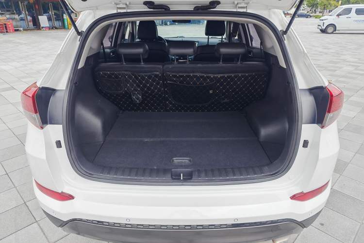 Used Hyundai Tucson 2015 1.6T Dual-Clutch Two-Wheel-Drive Smart Model
