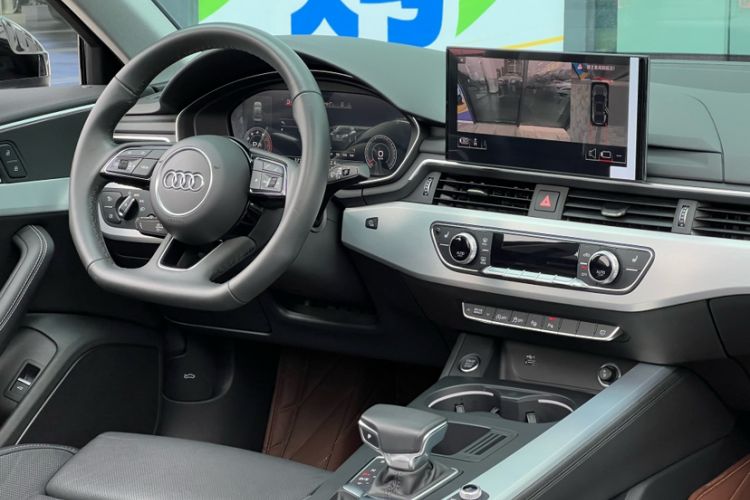 Used Audi A4L 2022 40 TFSI Luxury Dynamic Model
