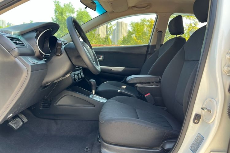 Used Kia K2 2015 Sedan 1.4L Automatic GLS
