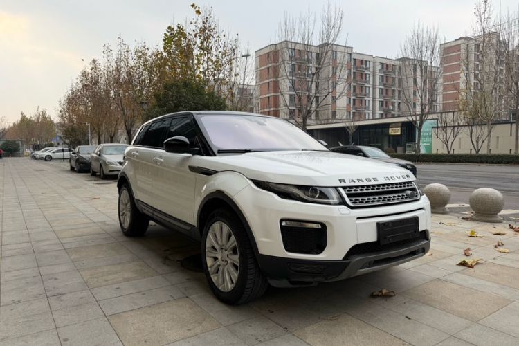 Used Land Rover Range Rover Evoque 2018 240 PS SE Smart Brilliance Edition
