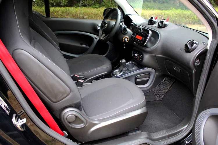 Used  fortwo 2018 1.0L 52kW Hardtop Passion Edition China V Standard
