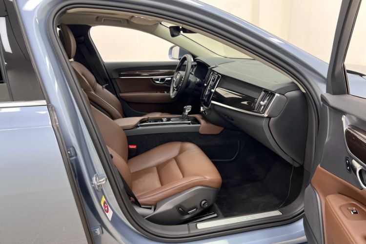 Used Volvo S90 2017 T4 Zhiyuan Edition
