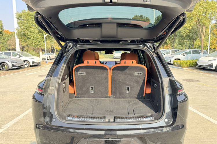 Used Li Auto L8 2023 Pro Model