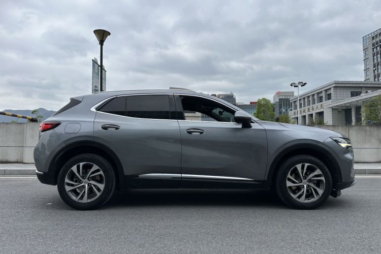 Used Buick Envision 2020 Encore S 652T Two-Wheel Drive Luxury Model
