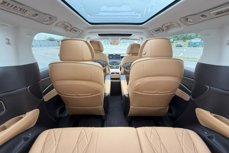 Used Denza D9 2024 EV 620 Premium Model
