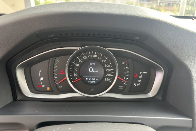 Used Volvo S60 2014 T5 Zhiyi Edition
