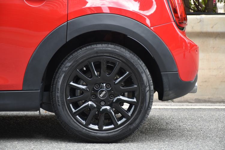 Used  MINI 2019 1.5T COOPER Classic Edition Five-Door Version
