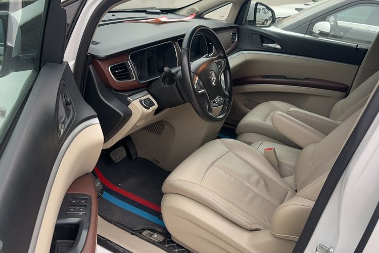 Used Buick GL8 2018 28T Luxury Model China VI Standard
