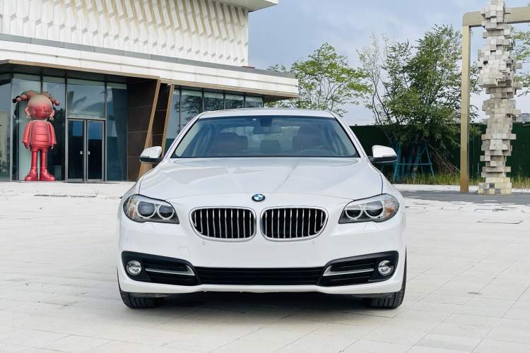 Used BMW 5 Series 2017 520Li Elegant Edition
