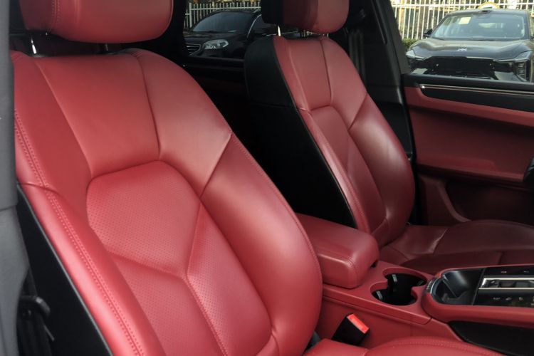 Used Porsche Macan 2024 Macan 2.0T