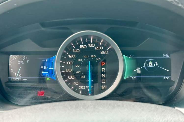 Used Ford Explorer 2013 3.5L Deluxe Model
