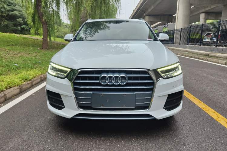 TDK.VehicleDetails.img