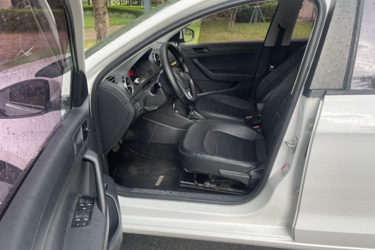 Used Volkswagen Jetta 2017 1.5L Automatic Fashion Model
