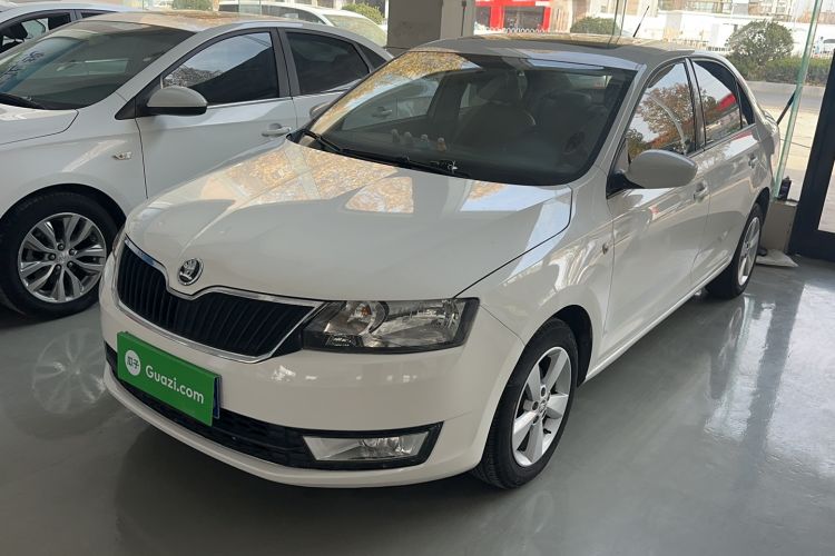 Used Skoda Rapid 2015 1.6L Automatic Smart Selection Model
