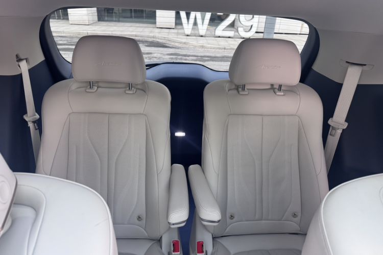 Used Buick GL8 New Energy 2024 Lu Zun Luxury Edition 6-Seater
