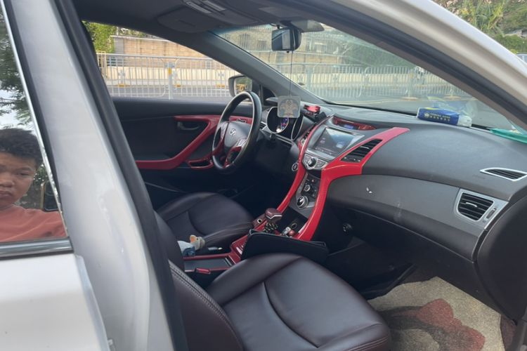 Used Hyundai Elantra 2016 1.6L Automatic Smart Version
