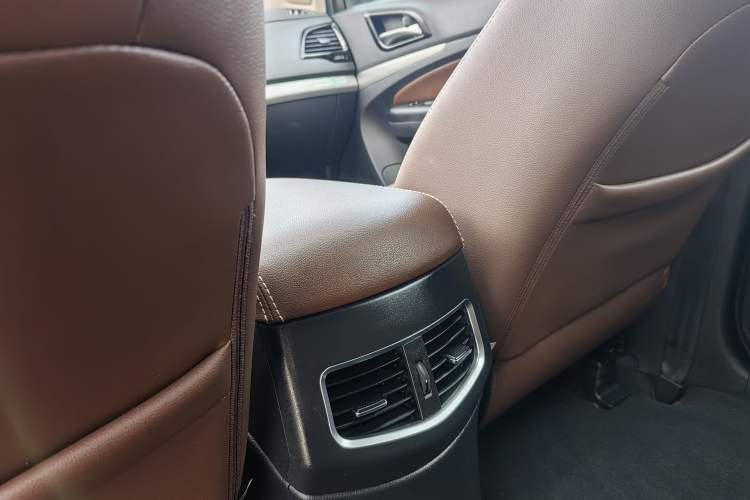 Used BYD S7 2016 2.0T Automatic Prestige Edition