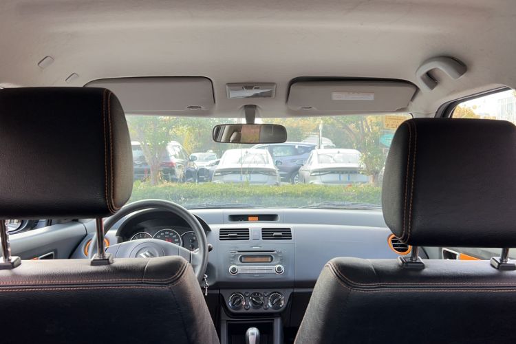 Used Suzuki Swift 2016 1.5L Automatic Fashionable Coolplay Edition
