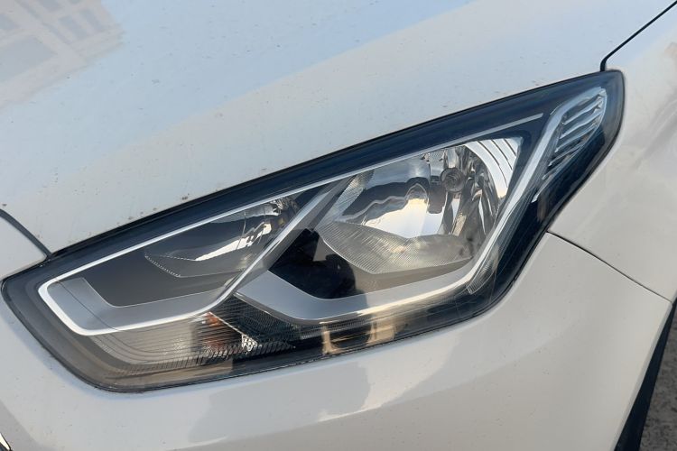 Used Ford Escort 2015 1.5L Manual Comfort Model
