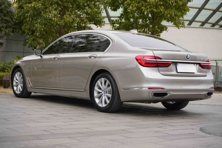 Used BMW 7 Series 2017 730Li Leading Model
