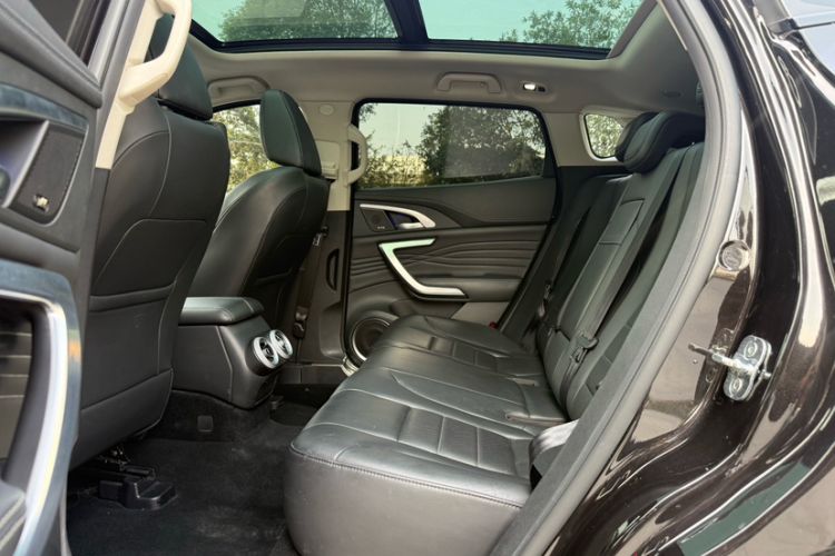 Used Wey VV7 2019 Upgraded Model 2.0T Ultra-Luxury Version China VI Standard