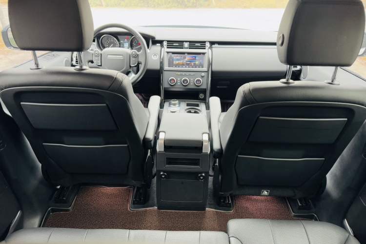 Used Land Rover Discovery 2018 3.0 SC V6 SE