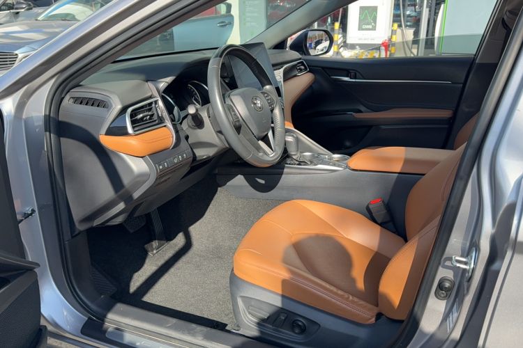 Used Toyota Camry 2021 2.0G Luxury Edition