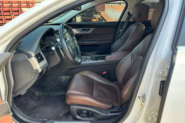 Used Jaguar XFL 2018 XFL 2.0T 250 PS Premium Edition