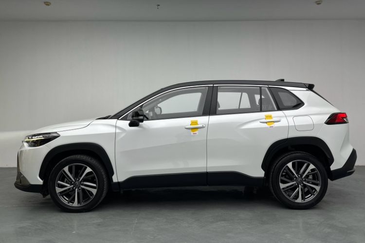 Used Toyota FRONTLANDER 2022 2.0L CVT Luxury PLUS Edition
