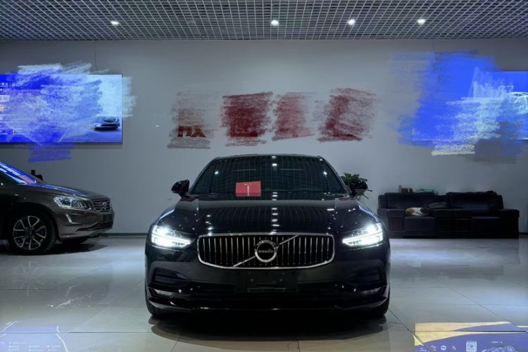 Used Volvo S90 2019 T5 Zhiyi Edition
