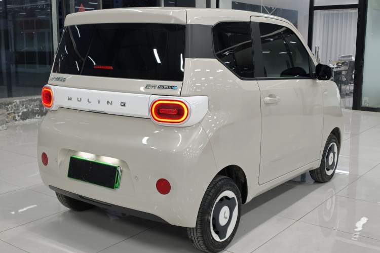 Used Wuling Hongguang MINIEV 2024 3rd Generation 215km Youth Edition
