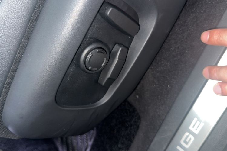 Used Land Rover Range Rover Evoque 2021 Range Rover L 249 PS R-Dynamic SE Luxury Edition
