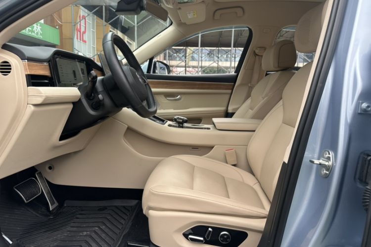 Used Hima AITO M5 2023 Extended-Range Rear-Drive Standard Version
