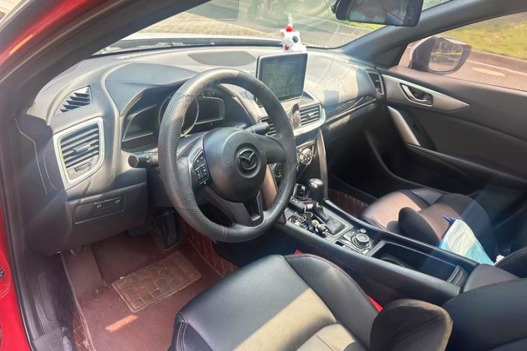 Used Mazda CX-4 2016 2.0L Automatic 2WD Blue Sky Dynamic Edition
