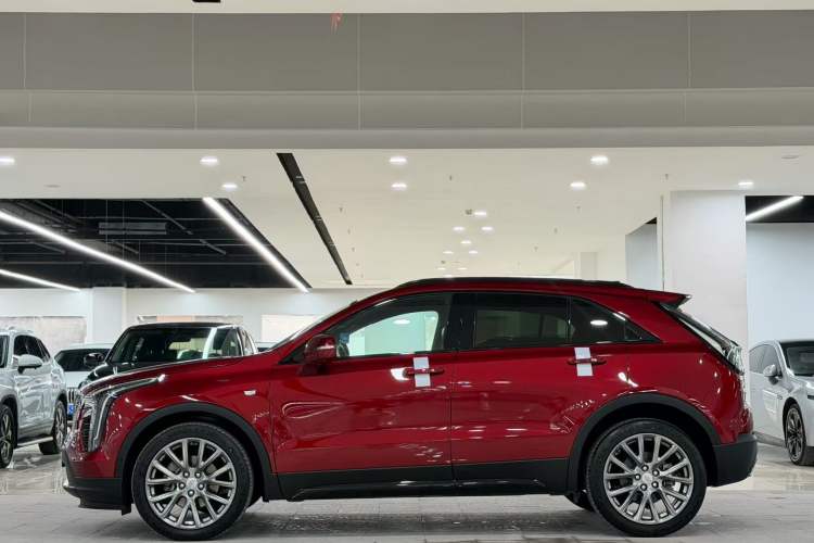 Used Cadillac XT4 2022 28T Four-Wheel Drive Platinum Edition
