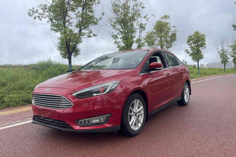 Used Ford Focus 2018 Sedan Classic 1.6L Automatic Trendy SmartDrive Edition
