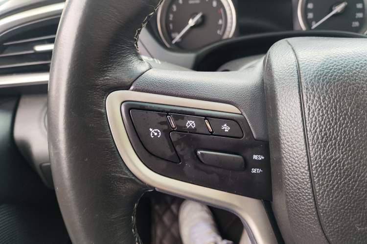 Used Buick GL6 2018 18T 6-Seater Prestige Model