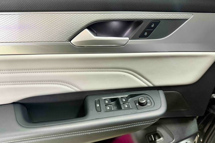 Used Volkswagen Talagon 2023 330TSI Luxury Touring Edition
