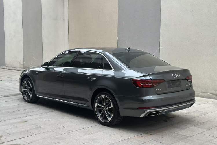 Used Audi A4L 2019 40 TFSI Fashion Edition China VI Emission Standard
