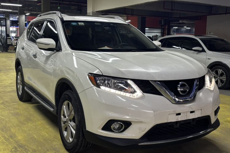 Used Nissan X-Trail 2014 2.5L CVT Leading Edition 4WD
