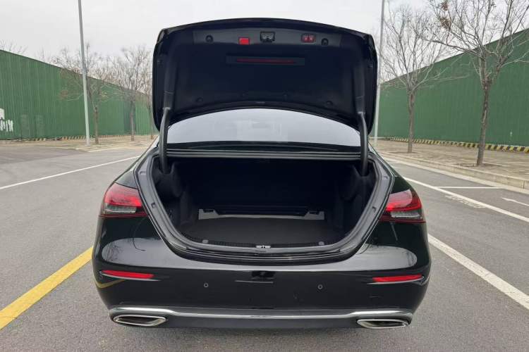 Used Mercedes-Benz E-Class 2022 Updated E 300 L Luxury Edition
